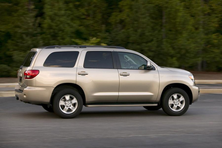  Toyota Sequoia 2007 года  (фото 21 из 66)